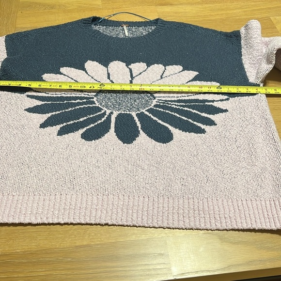 Free people in bloom sweater women size S oversized - Picture 10 of 11